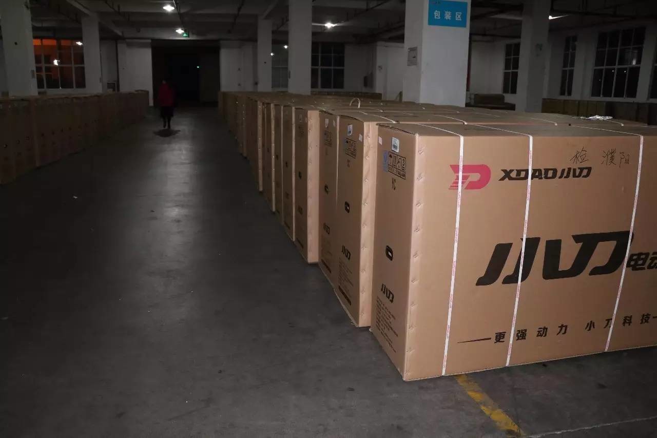 專業(yè)生產(chǎn)PVC護(hù)套、銅排、鋁排、新能源電池銅/鋁軟連接-人禾電子